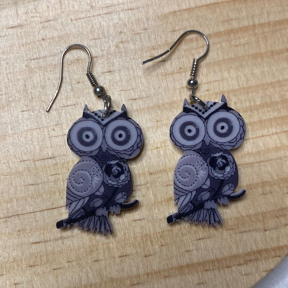 Gray Owl Drop Earrings Whimsical Floral Pattern Silver Tone Hook Dangles Art New